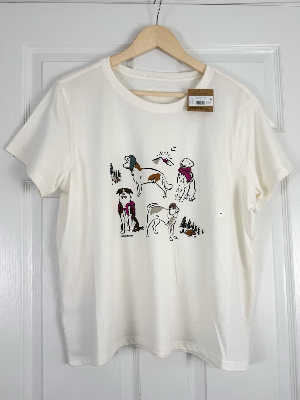 NWT Eddie Bauer White Dog Beanies and Scarves Graphic Tee XL